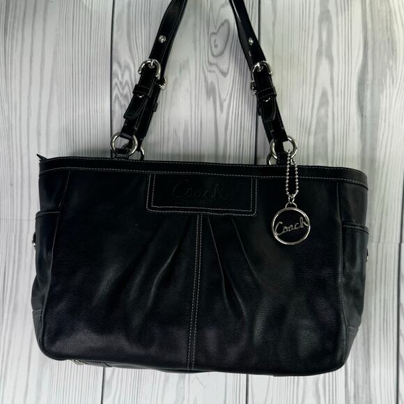 Coach Medium Black Leather Shoulder Bag F13759 with Silver Hardware EUC - Picture 1 of 11